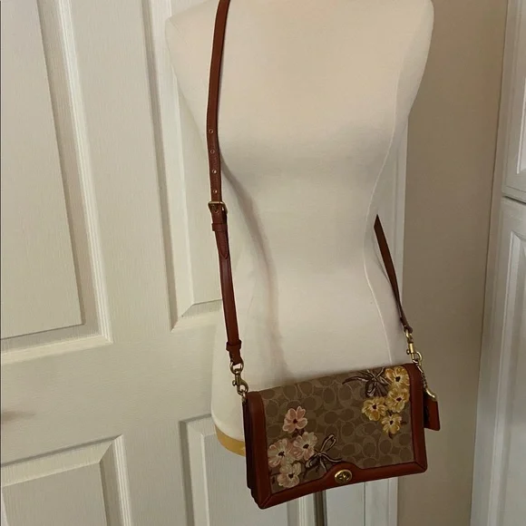 Coach 1941 Riley Prairie Floral Print Crossbody Handbag Limited Pre-owned $450 - Picture 4 of 16